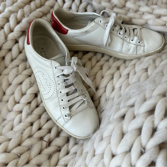 GUCCI Ace Perforated Leather Sneaker 38 - Picture 1 of 7